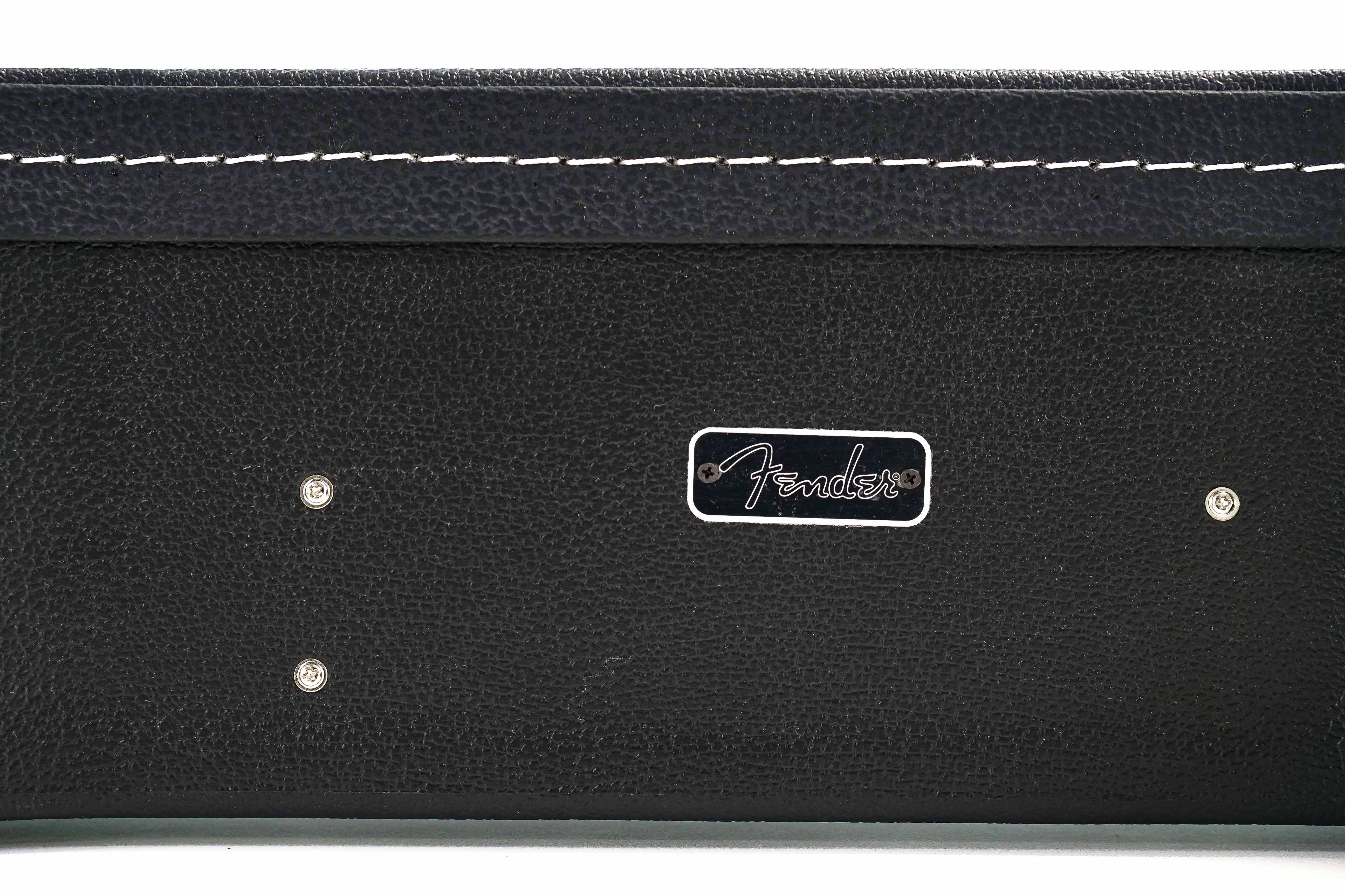 Fender Flat-Top Dreadnought Acoustic Guitar Hardshell Case - Image 6