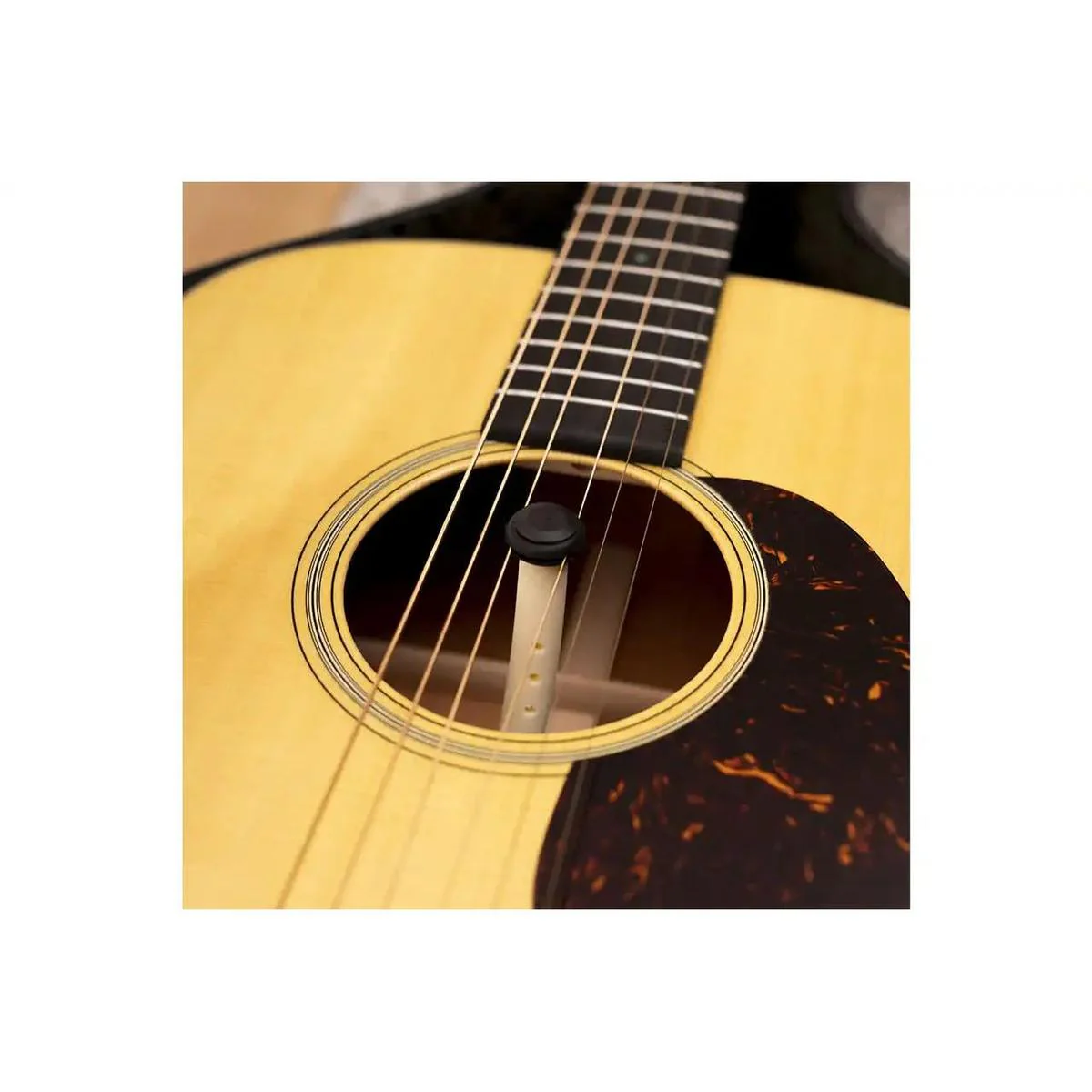 Martin Soundhole Guitar Humidifier - Image 2