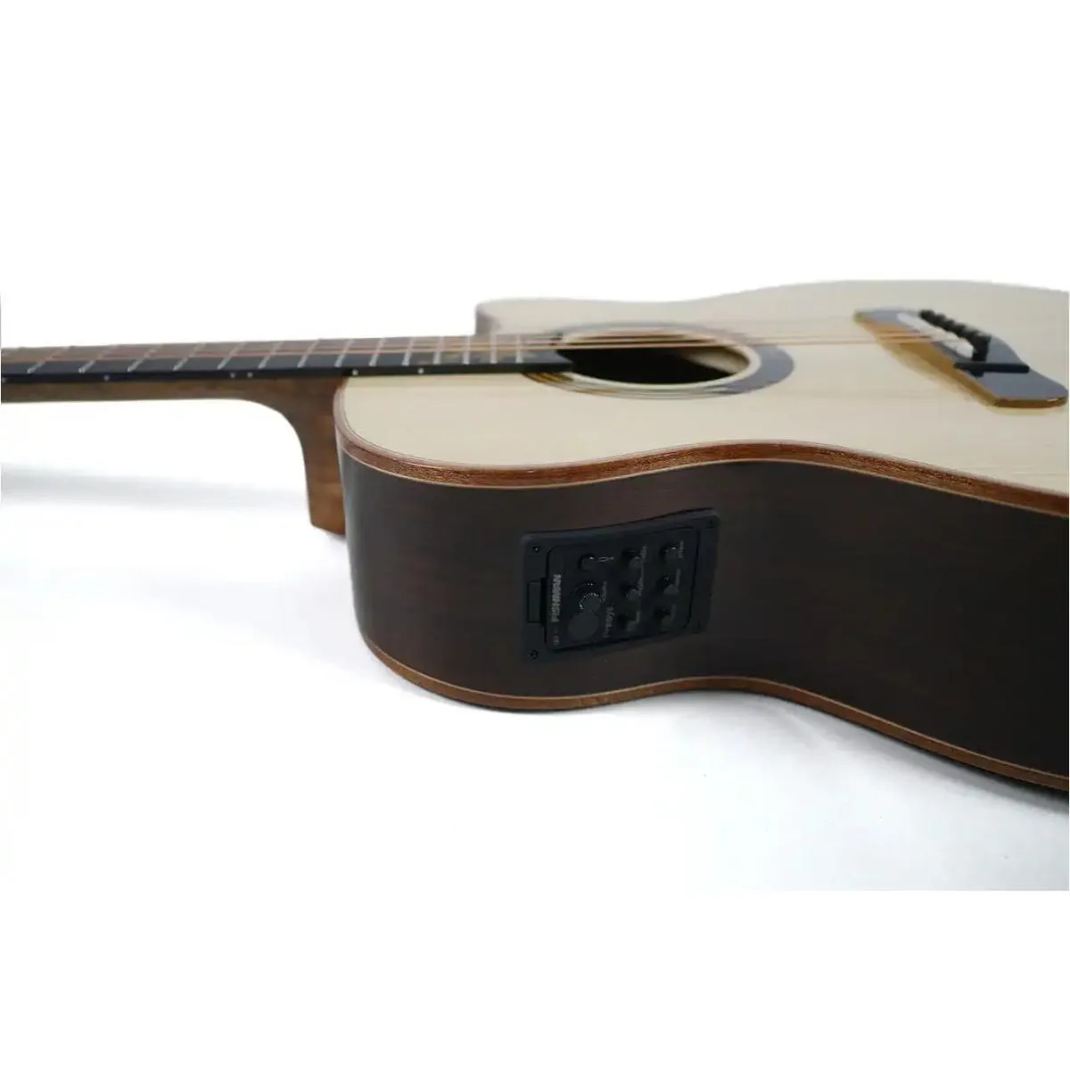 Mérida SPRING-EQ Four Seasons Series Auditorium Acoustic-Electric Guitar - Image 3