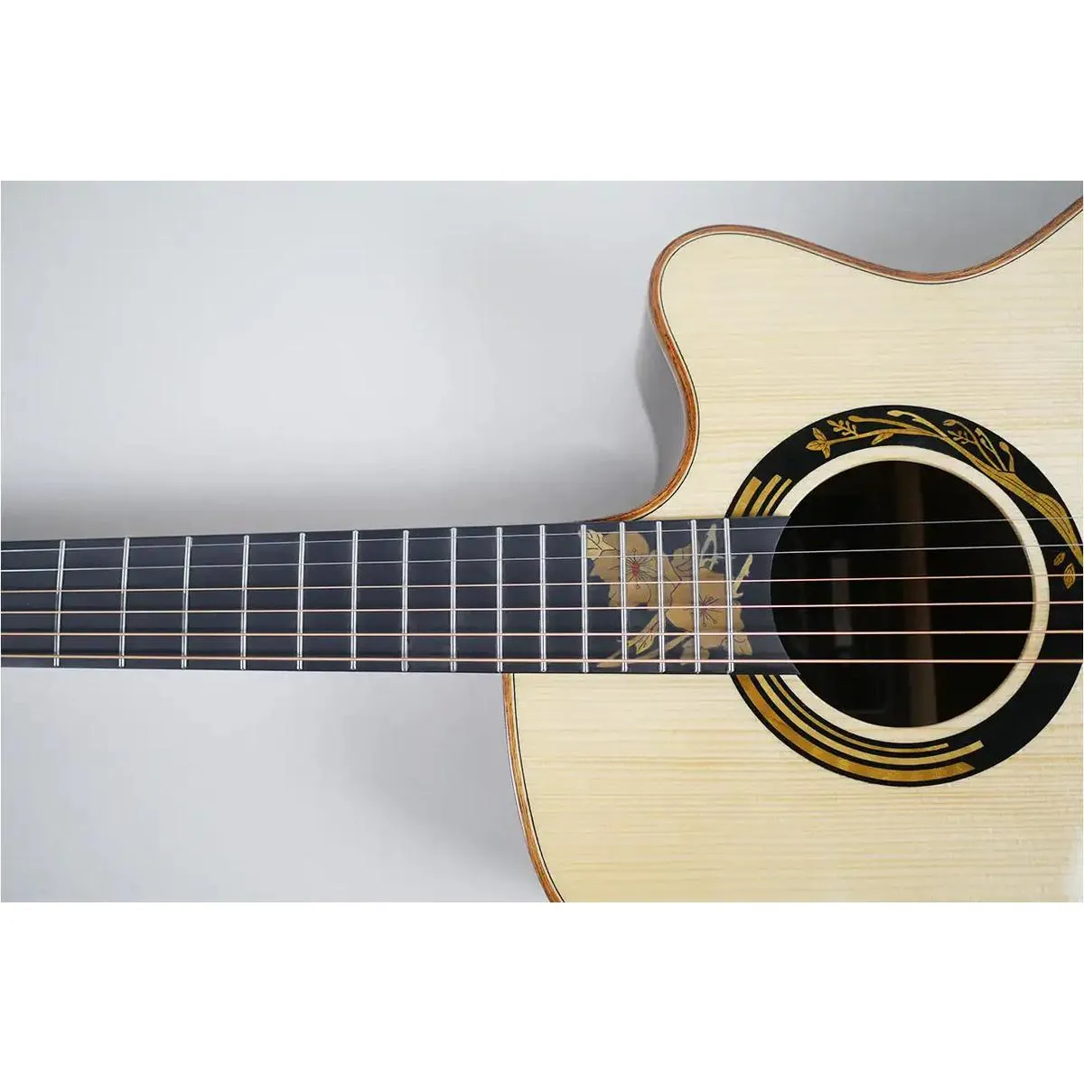 Mérida SPRING-EQ Four Seasons Series Auditorium Acoustic-Electric Guitar - Image 7
