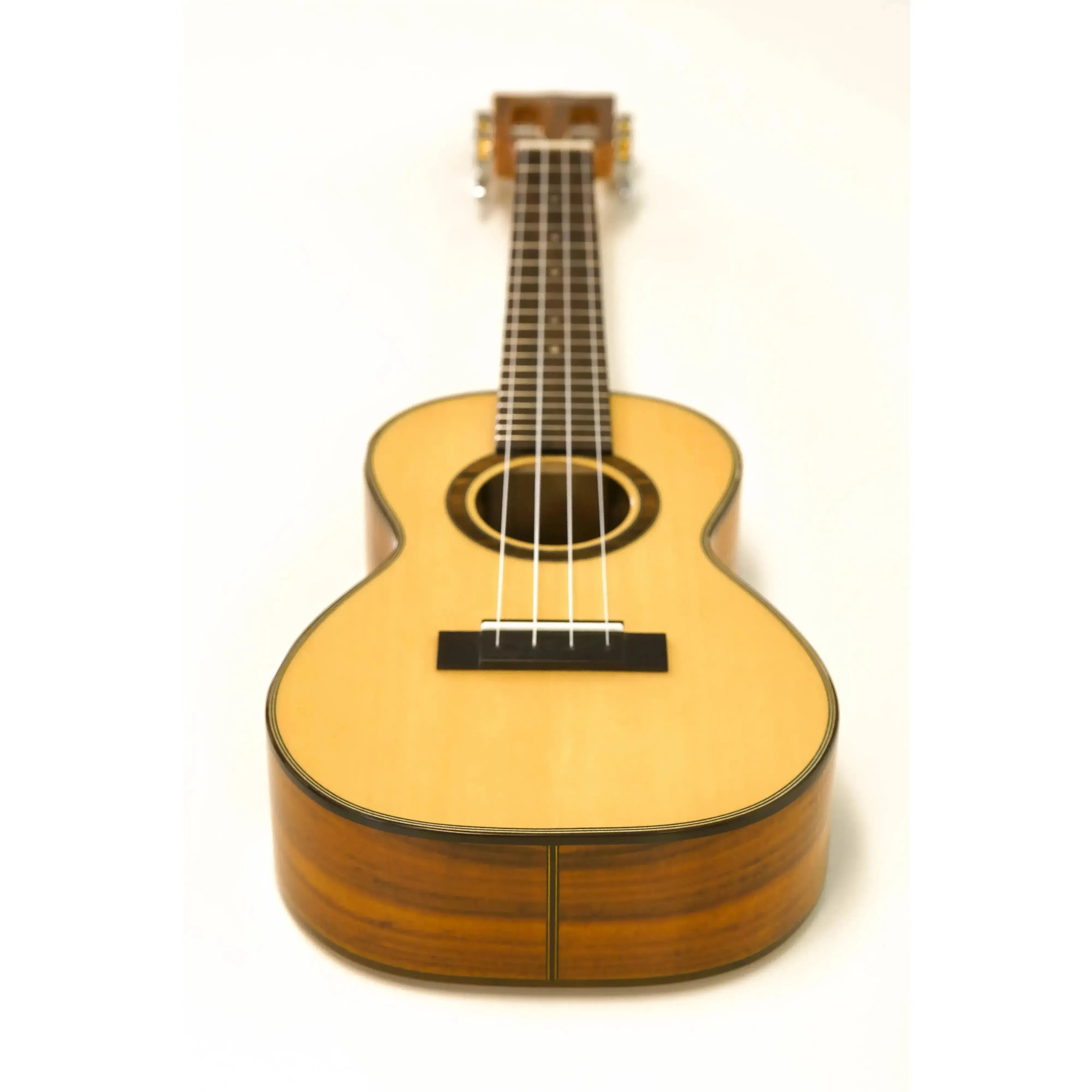 Ohana CK-250G Spruce & Acacia Concert Ukulele - Image 4