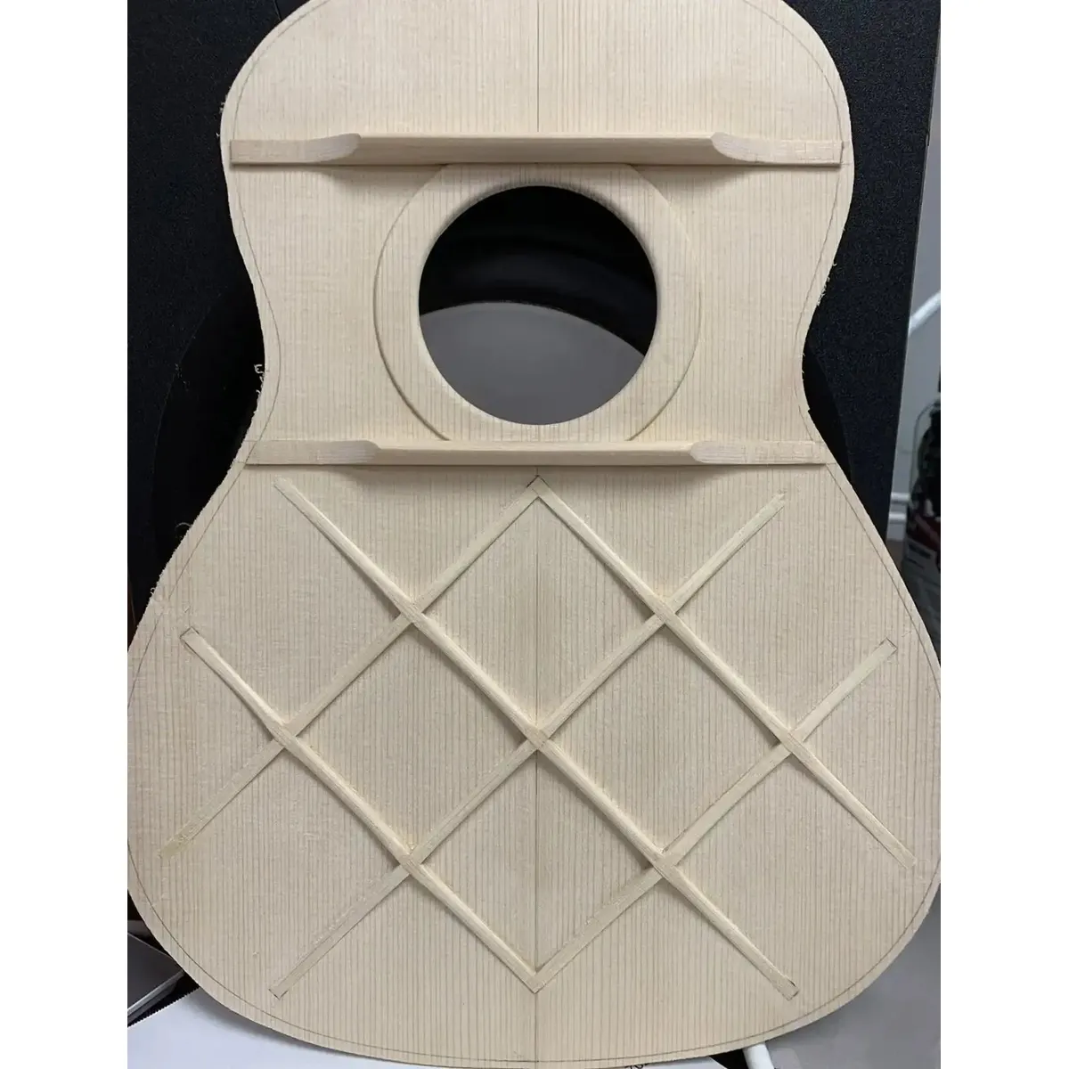 Pono ULN4-1 Solid Cedar & Acacia Big Baritone Ukulele - Lattice Bracing - Image 7